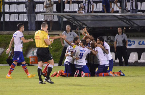 Bahia bate ABC por 3x0 e sobe na tabela da Série B