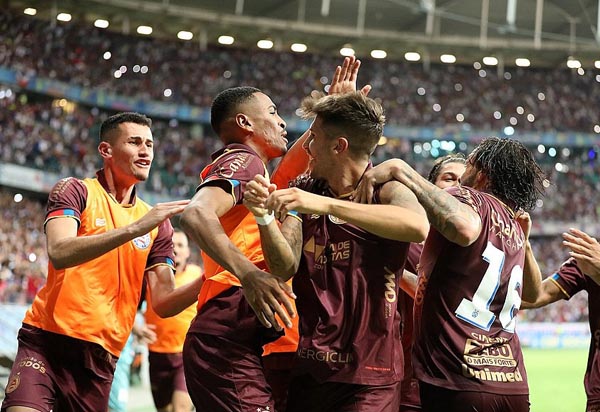 Após o empate com o Grêmio, Bahia tem 96% de chance de subir para a Série A