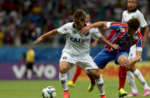 Bahia perde para o Atlético-PR jogando em Salvador