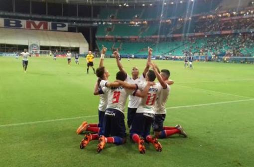 Copa do Nordeste: Bahia vence e segue 100%