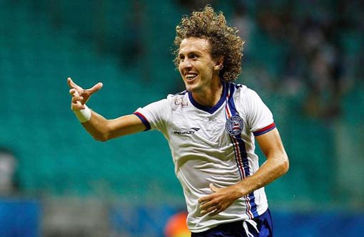 Bahia vence Grêmio e mantém esperança na Série A