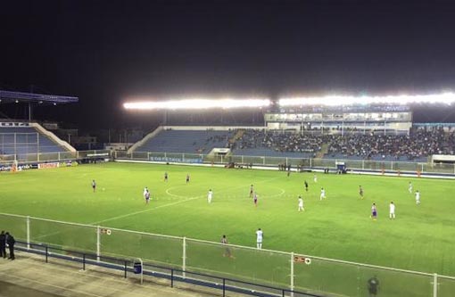 Série B: Vitória vence o Criciúma; Bahia empata com o Macaé