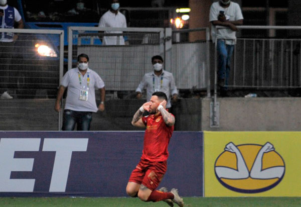 No duelo de tricolores, Bahia derrota o São Paulo pelo Brasileirão
