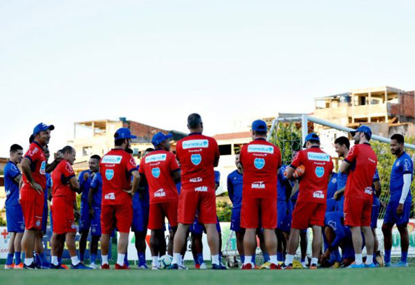 Bahia encerra preparação para decisão com Grêmio