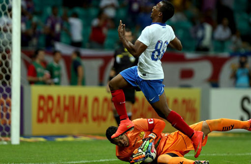 Campeonato Brasileiro: Vitória perde fora; Bahia empata em casa