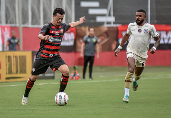 Jacuipense assume liderança do Baianão; Bahia de Feira é novo vice-líder