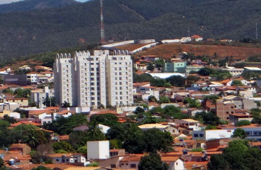 Brumado: Homem armado invade residência no Bairro do Hospital