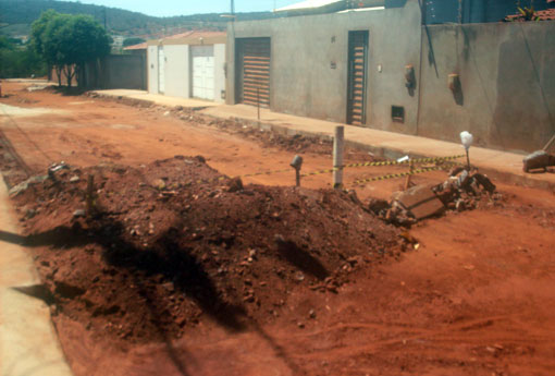 Brumado: falta de infraestrutura e promessas de melhorias por parte da prefeitura irritam moradores do Bairro São Lourenço