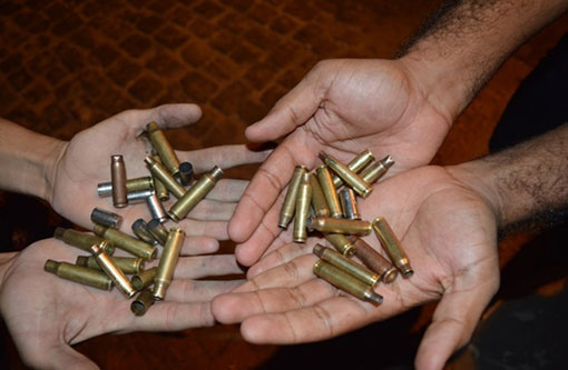 Bandidos fortemente armados explodem dois bancos em Livramento de Nossa Senhora