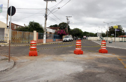 Brumado: Após polêmica, SMTT retira balizadores da Praça Senhor do Bonfim
