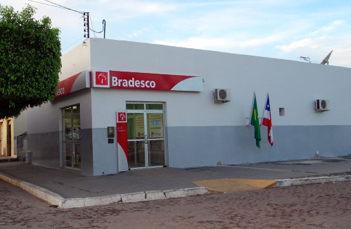 Ituaçu: Bandidos abordam mulher e roubam cerca de R$ 20 mil