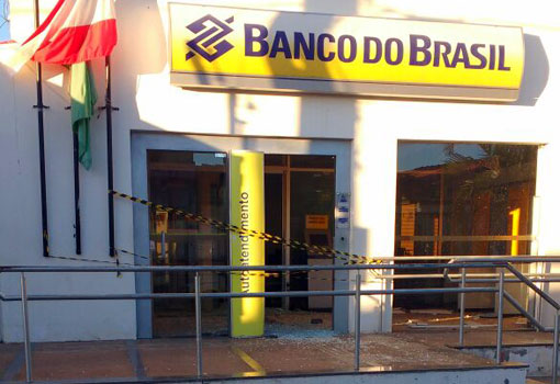 Quadrilha explodiu agência do Banco do Brasil em Candiba 