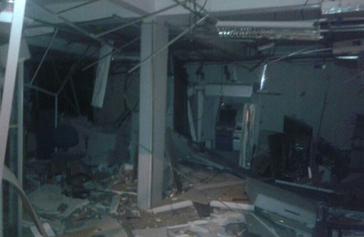 Jussiape: Bandidos explodem agência do Banco do Brasil