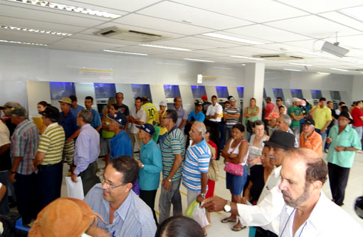 Bancos têm horário de funcionamento diferenciado no final do ano