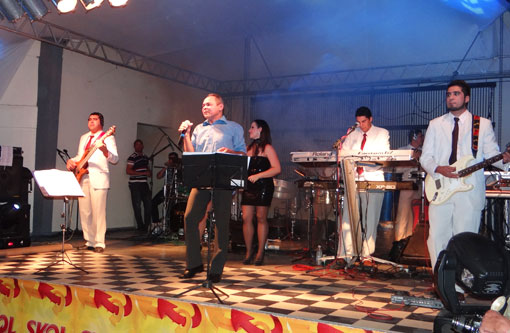 Brumado: Hoje tem banda Magnatas no Pré-Carnaval do Clube Social