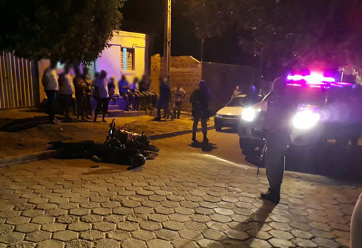 Bandido rouba celular de policial militar em Brumado e acaba morto