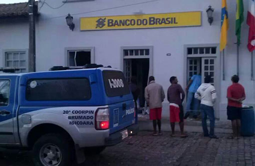 Mucugê: Bandidos explodem agência do Banco do Brasil