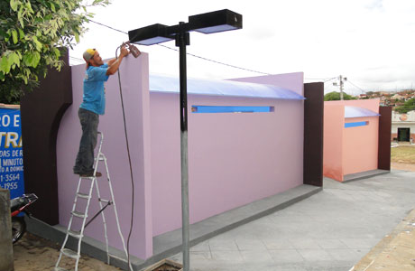 Brumado: Banheiros da Praça Armindo Azevedo foram reformados