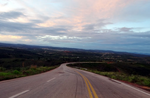 Barra da Estiva: Em tentativa de assalto jovem é alvejado no rosto