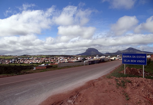 Barra da Estiva: Vereador Fabrício Aguiar Viana solicita informações a respeito da quantidade de doses da vacina Coronavac destinada ao município