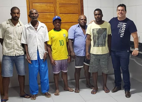 Barra da Estiva: Deputado Marquinho Viana visita a comunidade quilombola Camulengo