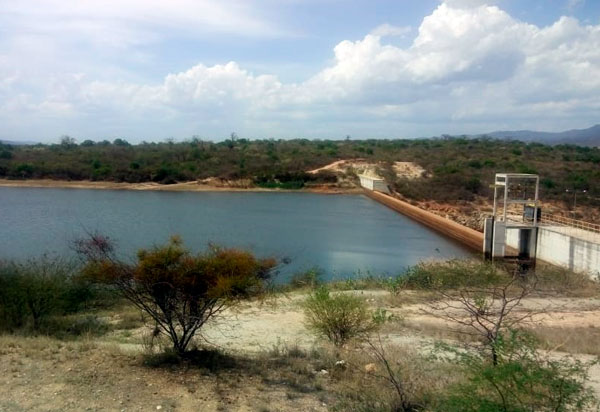 Falta de energia elétrica interrompe abastecimento de água em Brumado e Malhada de Pedras