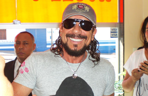 Bell Marques chama povo de Iaçu, interior baiano, de tabaréu durante show