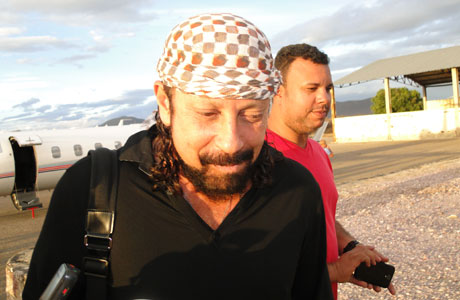 Bell Marques faz primeiro show da carreira solo no Carnaporto 2014