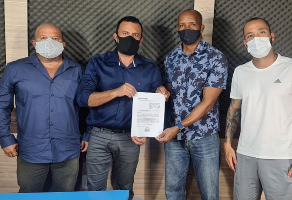 Vereador Beto Bonelly recebe visita da Direção do Conselho Regional de Educação Física e tratam da lei n° 019/2021 na qual foi aprovada