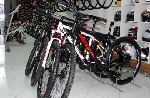 Em tempo de alta da gasolina, bom mesmo é andar de bike!