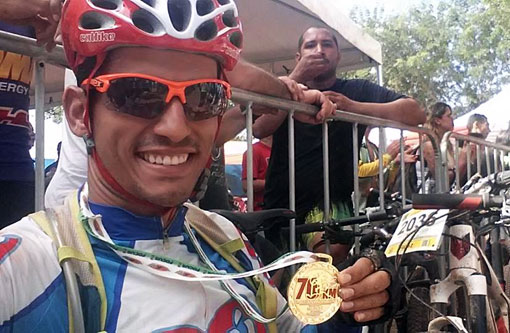 Atleta e empresário Beto Bike participa dos '70km de Brasilia'