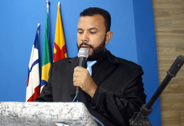 Brumado: Vereador Beto Bonelly solicita dentista e enfermeira para PSF do bairro Olhos D’água