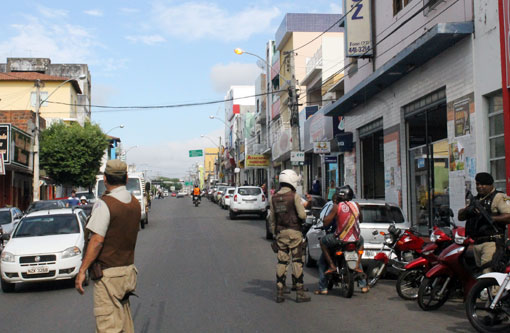 Brumado: Polícia Militar realiza blitz para conter a criminalidade
