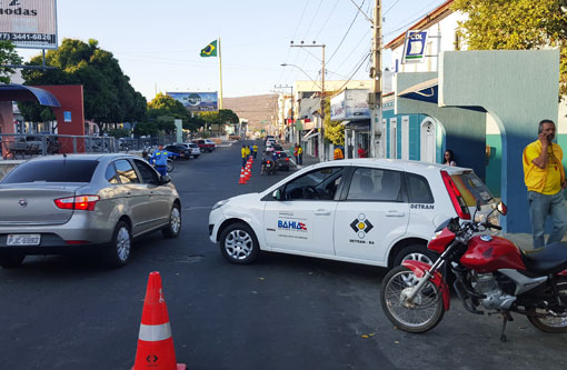 Brumado: Blitz educativa do Detran foi realizada no centro da cidade