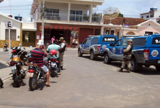Comando da Polícia Militar de Livramento intensifica blitzes 