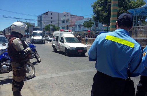 Brumado: Polícia Militar e SMTT realizaram blitz educativa