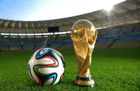 Bola da Copa de 2014, Brazuca é apresentada no Rio