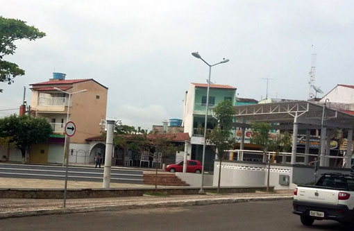 Brumado: Bandidos tentam assaltar restaurante, mas fogem levando apenas um celular