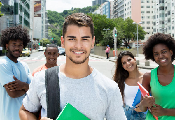 Brumado: estudantes já podem se inscrever para mais de 55 mil bolsas de estudo