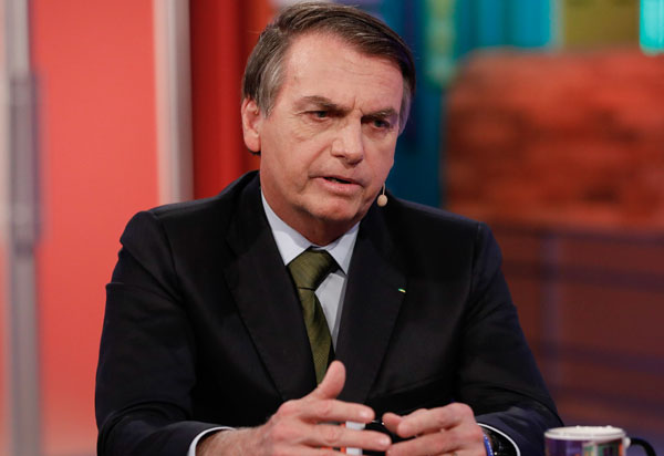 Bolsonaro critica decisão do STF de criminalizar homofobia