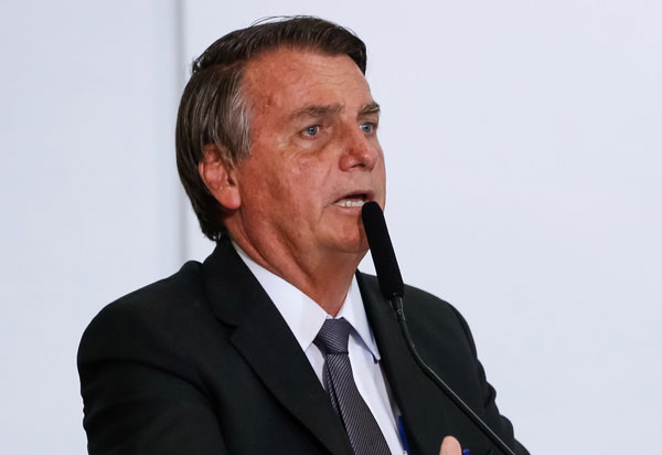 Bolsonaro: 'Não sei se vou disputar as eleições do ano que vem'