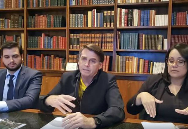 Bolsonaro confirma mais duas parcelas do auxílio emergencial