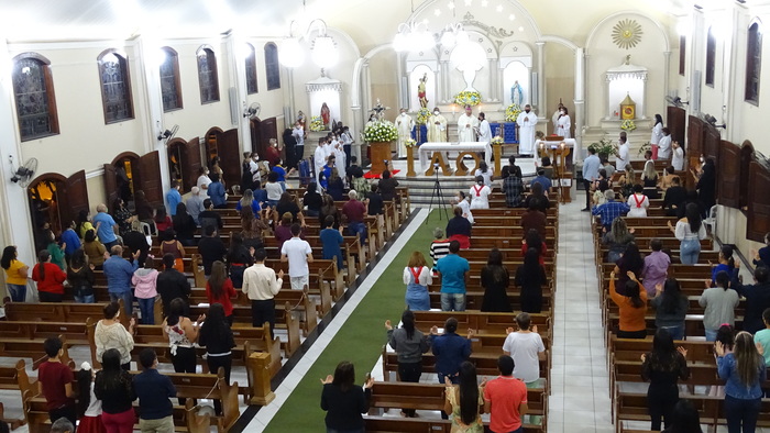 Comunidade católica de Brumado rende louvores ao seu padroeiro Bom Jesus