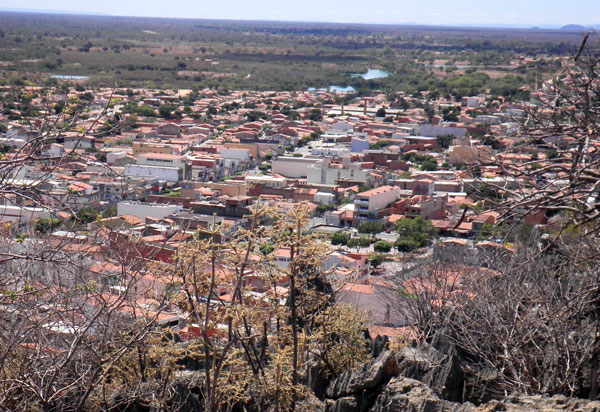 Mulher acusada de mandar matar o marido em Bom Jesus da Lapa é presa