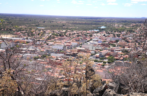 Ladrão que fez três mulheres reféns é preso em Bom Jesus da Lapa