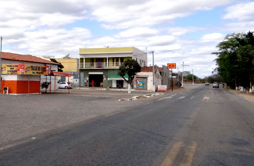 Brumado: Moradores da Vila Presidente Vargas solicitam construção de quebra-molas na BR-030