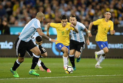 Seleção Brasileira pressiona, mas Argentina vence clássico