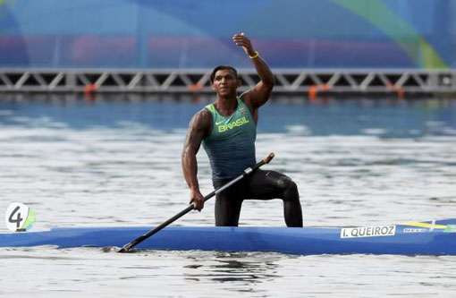 Isaquias Queiroz conquista medalha de bronze na canoagem de velocidade