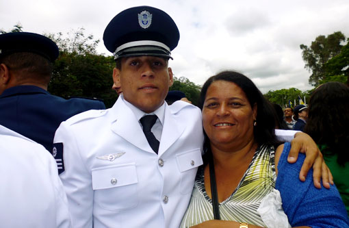 Aeronáutica forma 643 sargentos, e um  desses é Brumadense