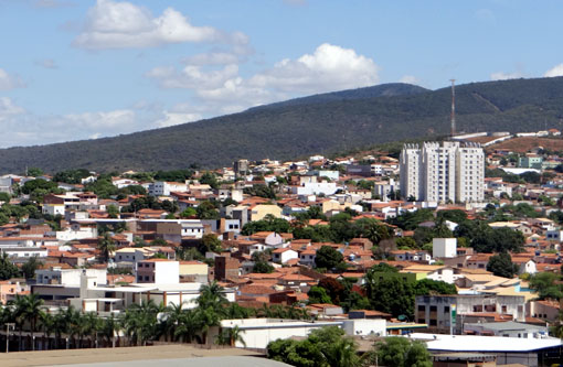 Brumado: Bandido agride mulher grávida em assalto a padaria